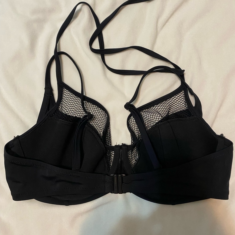 Moi swim suit top 38E